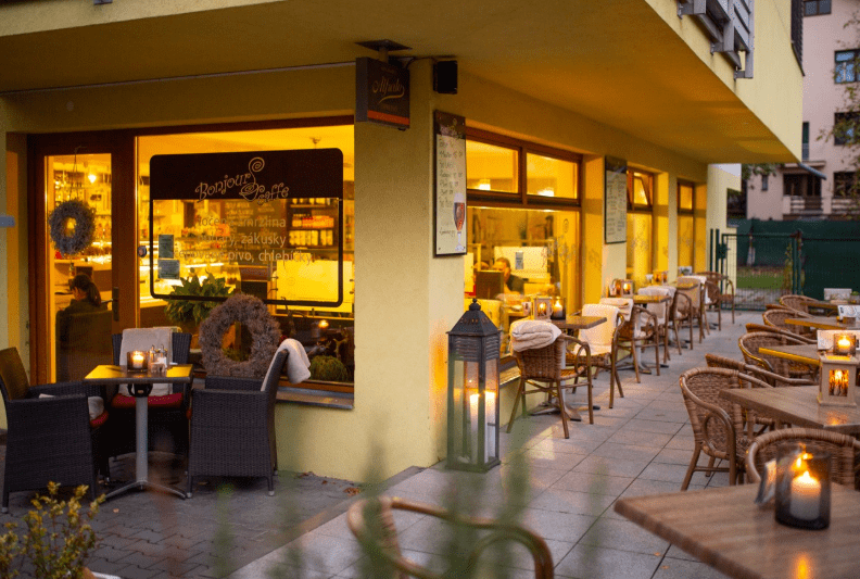 Obrázek - ICE CAFE, s.r.o. - kavárna v malebném lázeňském městečku Luhačovicích